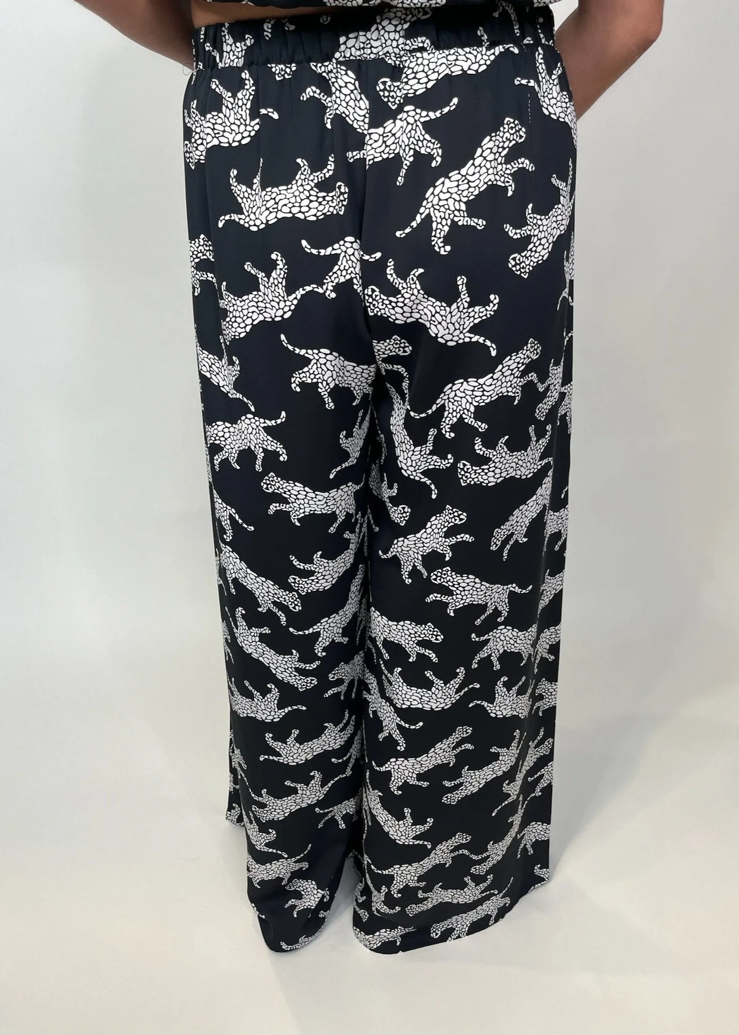 KLD Printed Wide Leg Animal Pant Black